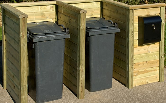 Byggevejledning til dobbelt skraldespandsskjuler med vinge 