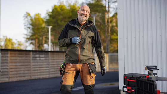 Bl&aring;kl&auml;der workwear jakke og arbejdsbukser