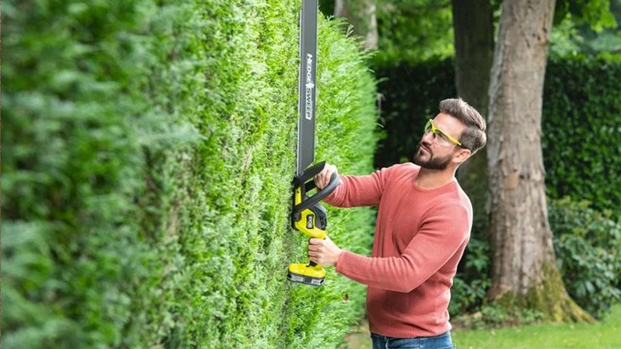 Ryobi Hækkeklipper RY18HTX60A