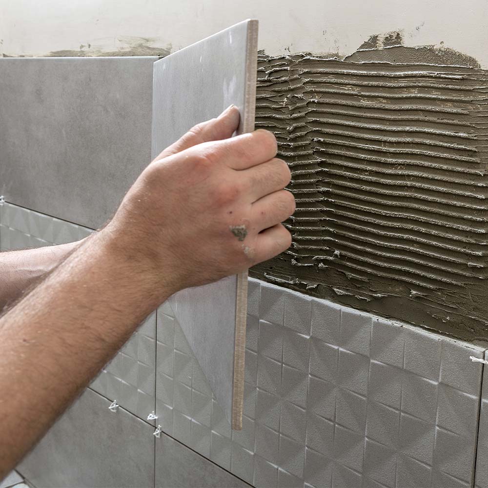 Flisekl&aelig;b til v&aelig;gfliser og gulvfliser