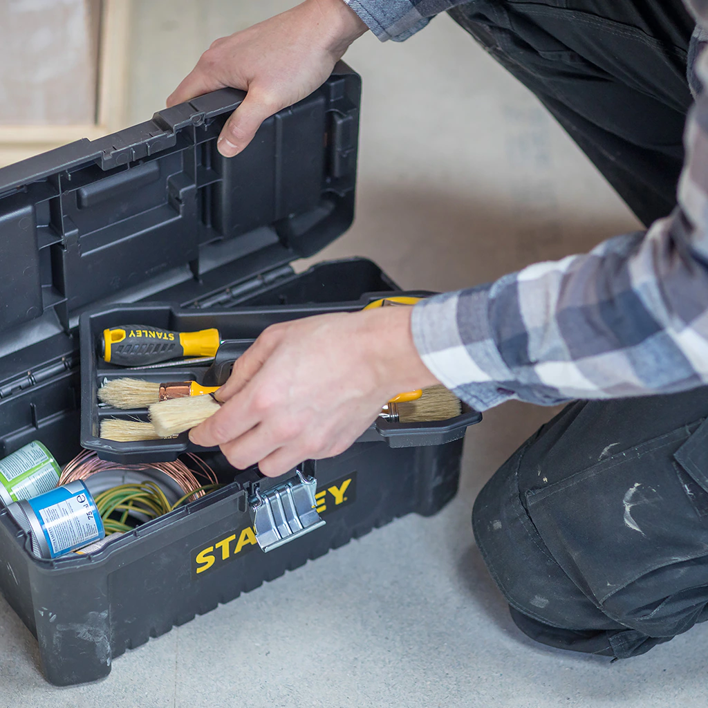 V&aelig;rkt&oslash;jskasse og opbevaring