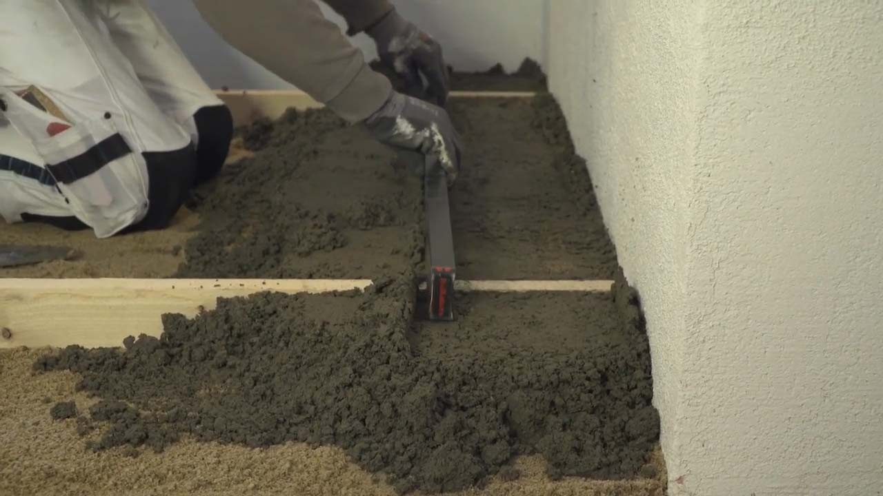 St&oslash;bning af gulv med Portland Cement