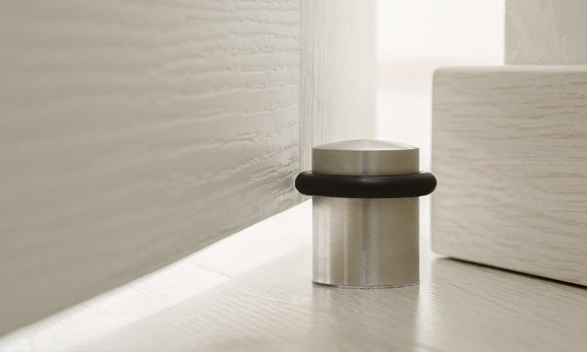 D&oslash;rstoppere og andet tilbeh&oslash;r til d&oslash;re