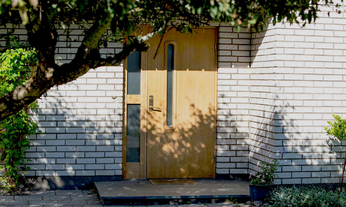 Hovedd&oslash;re og facaded&oslash;re fra Swedoor