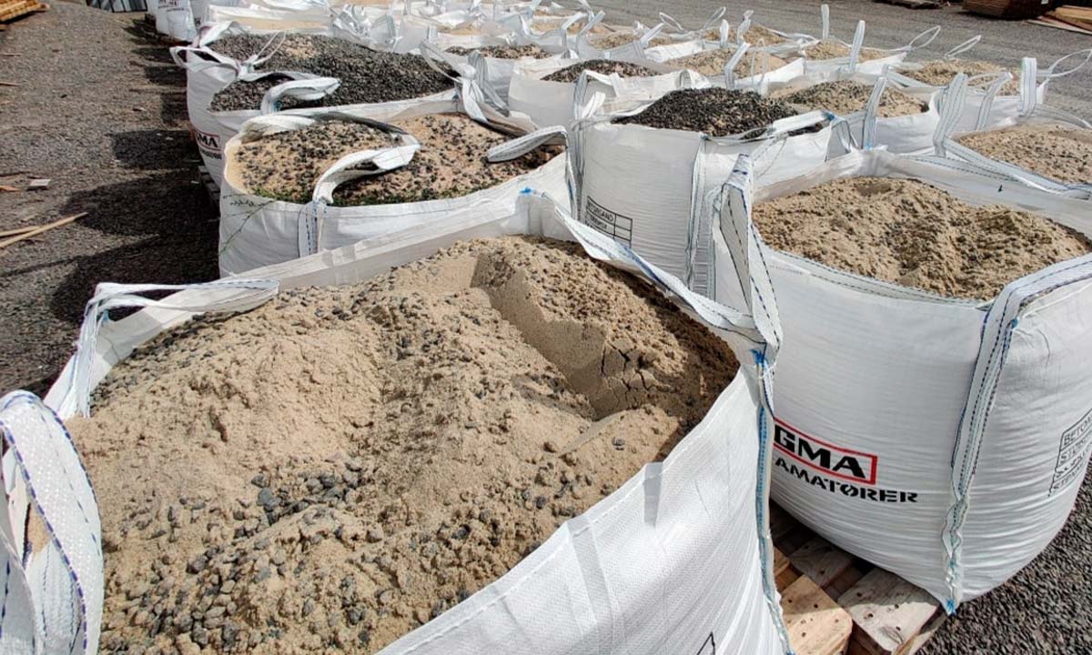 Bygma Bigbags med grantiskaerver, grus og sand