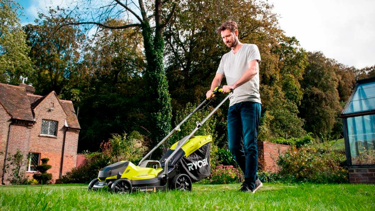 Ryobi plæneklipper på batteri