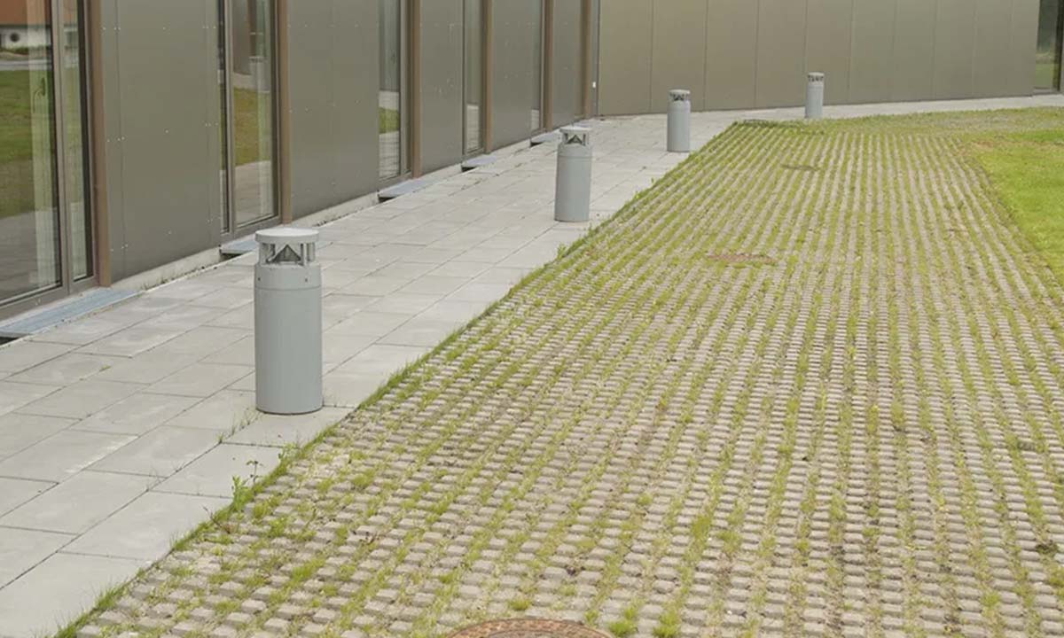 IBF holl&aelig;ndersten til gr&aelig;sarmering i indk&oslash;rsel