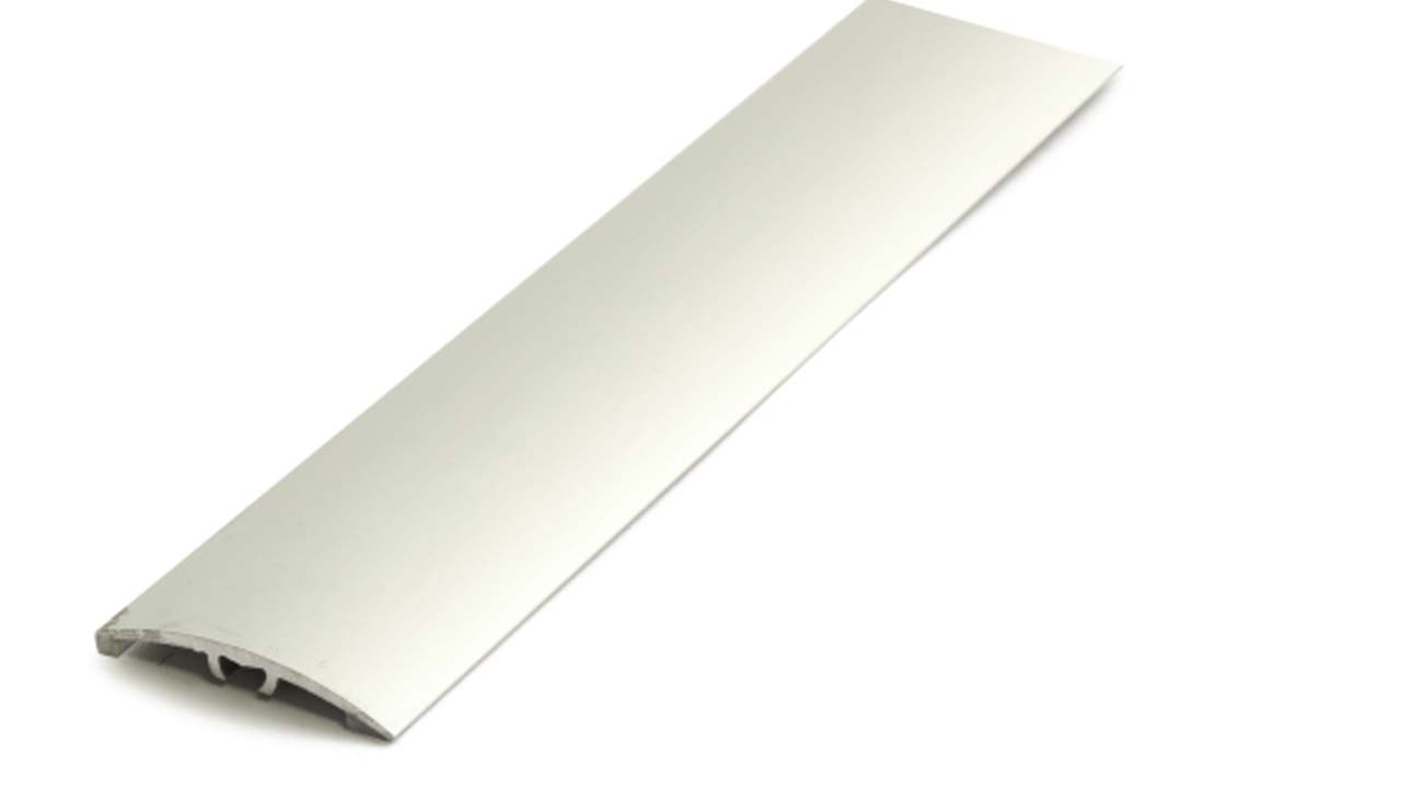 Buet og mat overgangsprofil i aluminium