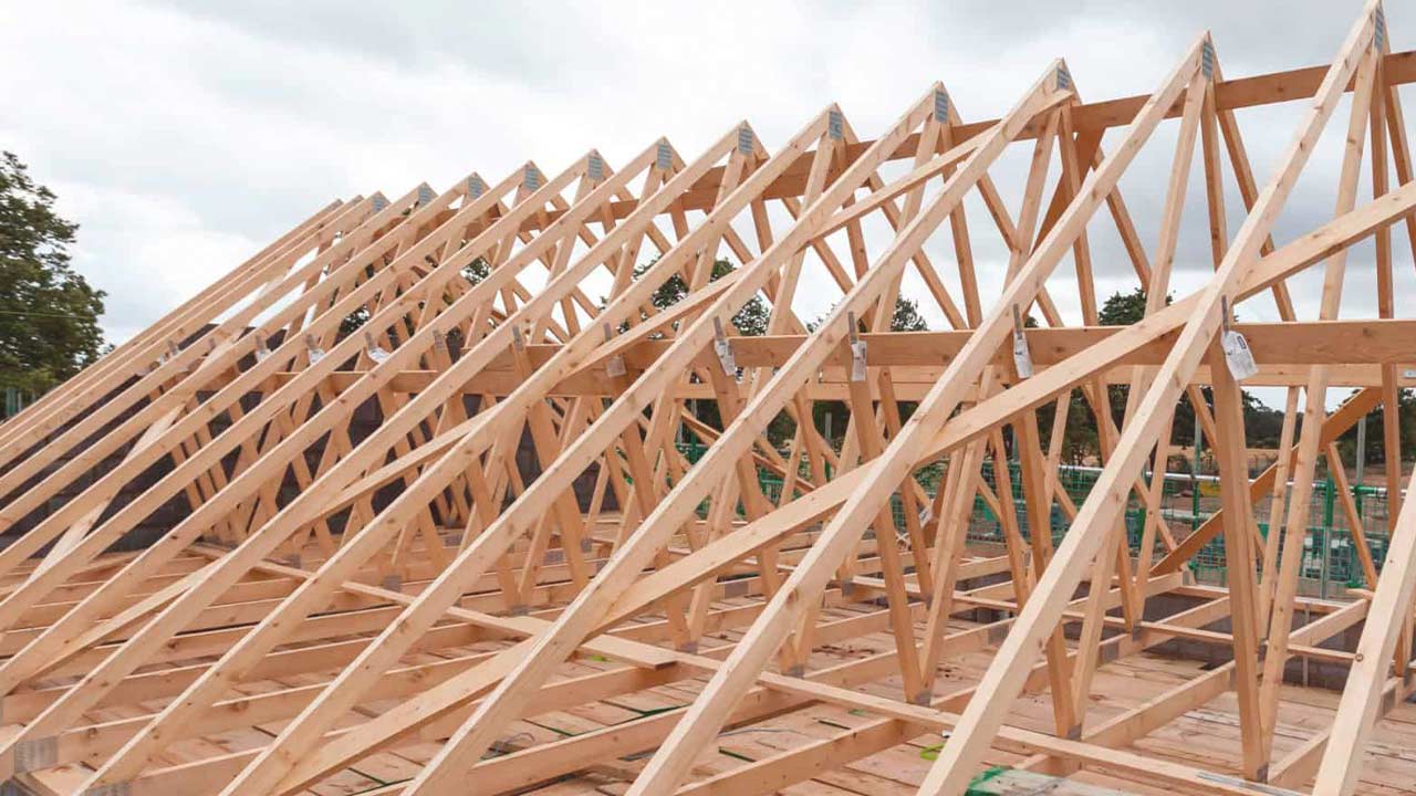 Sp&aelig;rtr&aelig; til tagkonstruktioner