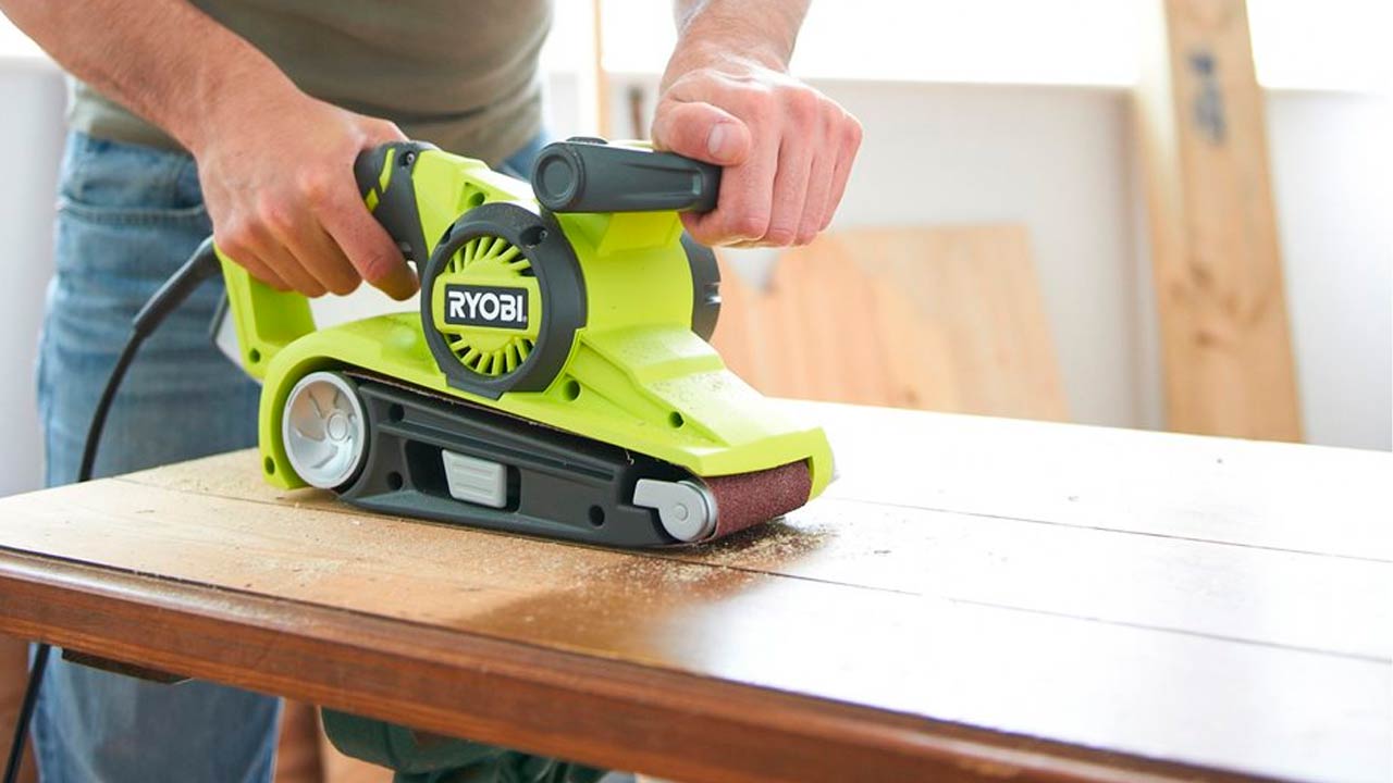 Udvalg af b&aring;ndpudsere og b&aring;ndslibere hos Bygma