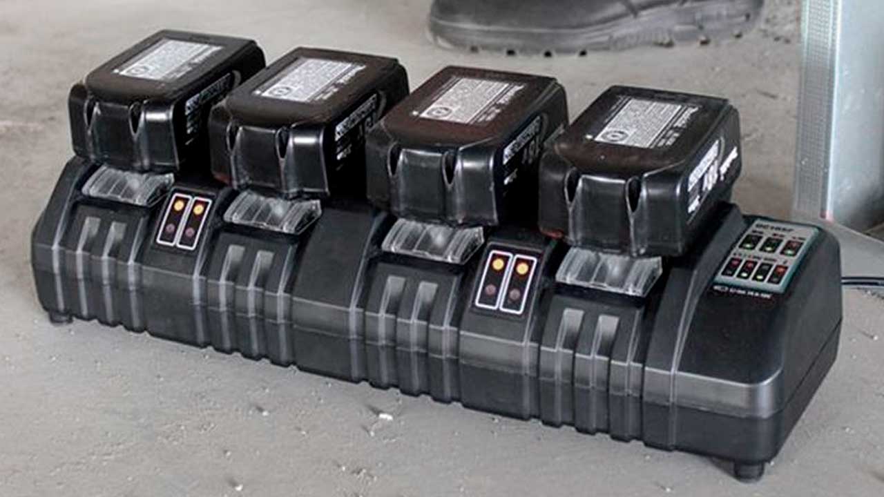 Opladere til flere batterier på samme tid