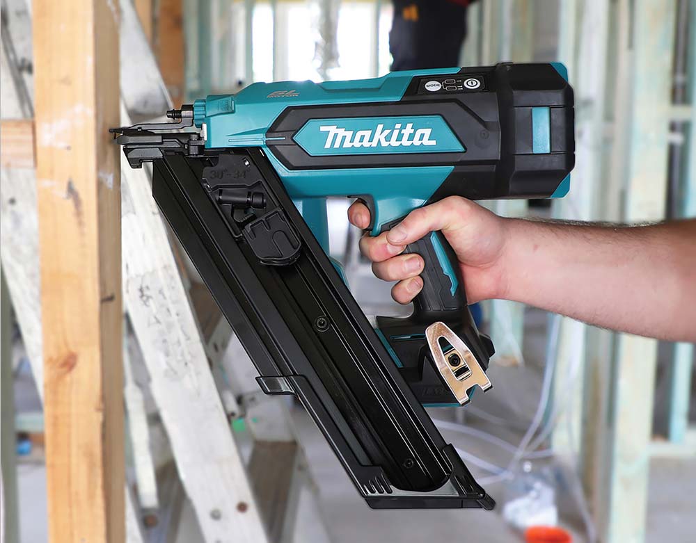 Makita s&oslash;mpistol p&aring; l&aelig;gte