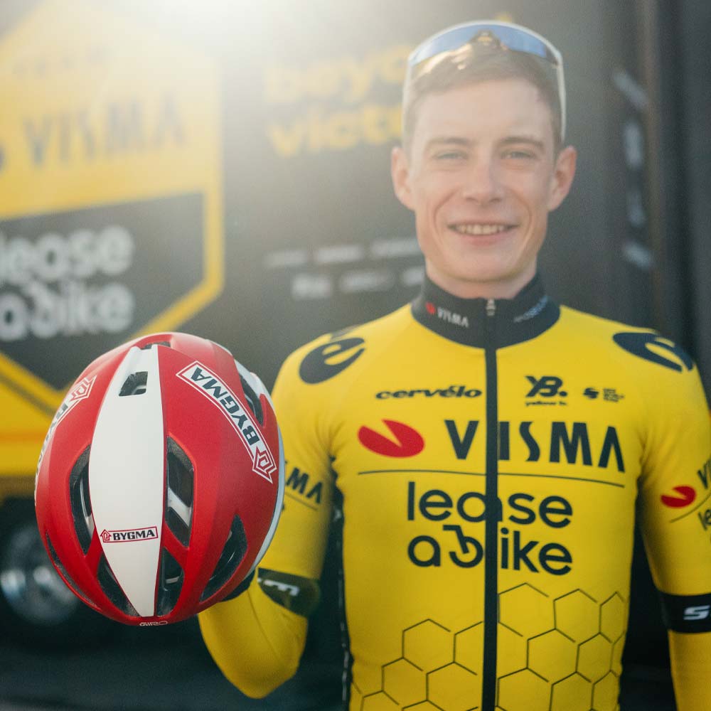 Bygma p&aring; Jonas Vingegaards hjelm